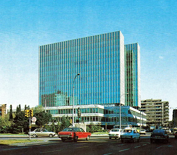 Inauguración del edificio Paraíso