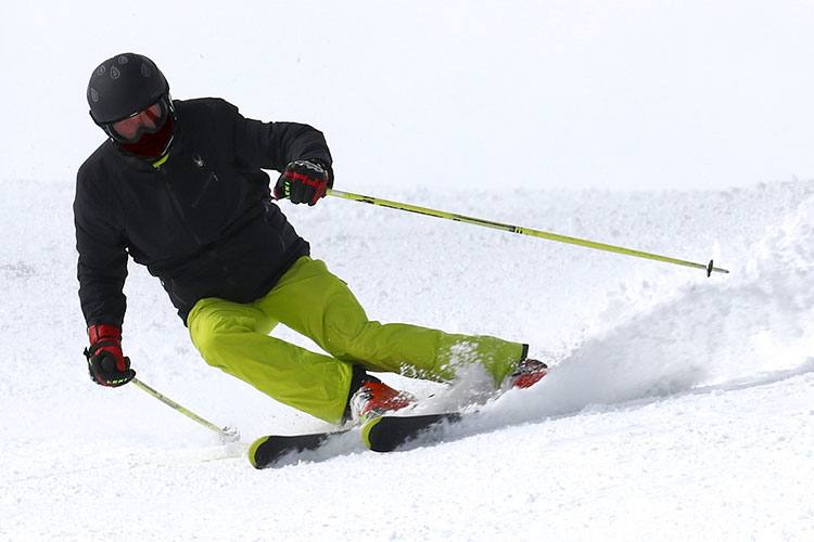 Abrígate adecuadamente y no pases frío esquiando