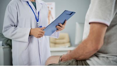 También existe. Cáncer de mama en hombres.