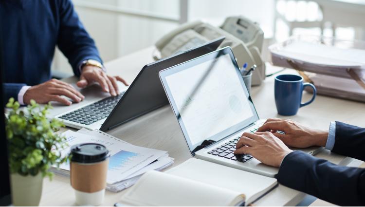 Cumplir, Automatizar, Crecer: Nueva Gestión para Empresas y Despachos