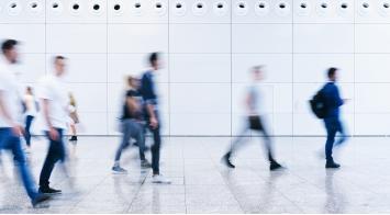 Casos de apoyo al comercio local, a cuidadores, a mayores, de ciencia digital, descarbonización y colaboración universidad-empresa, galardonados en los IX Premios Comprendedor