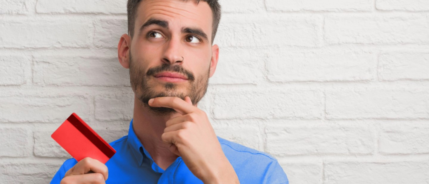 Diferentes tipos de tarjetas crédito, débito y prepago