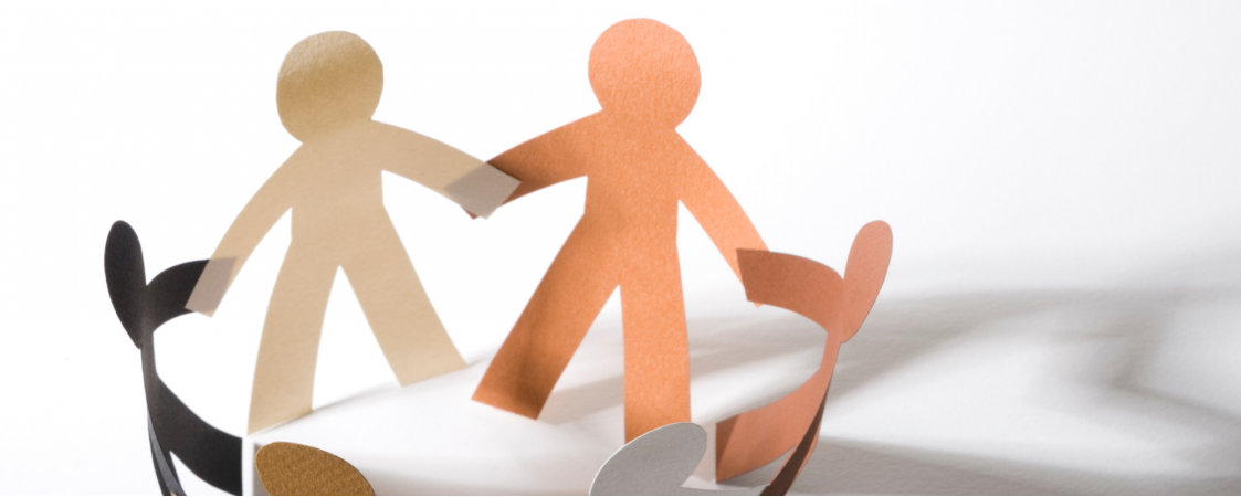 Muñecos de papel de la mano