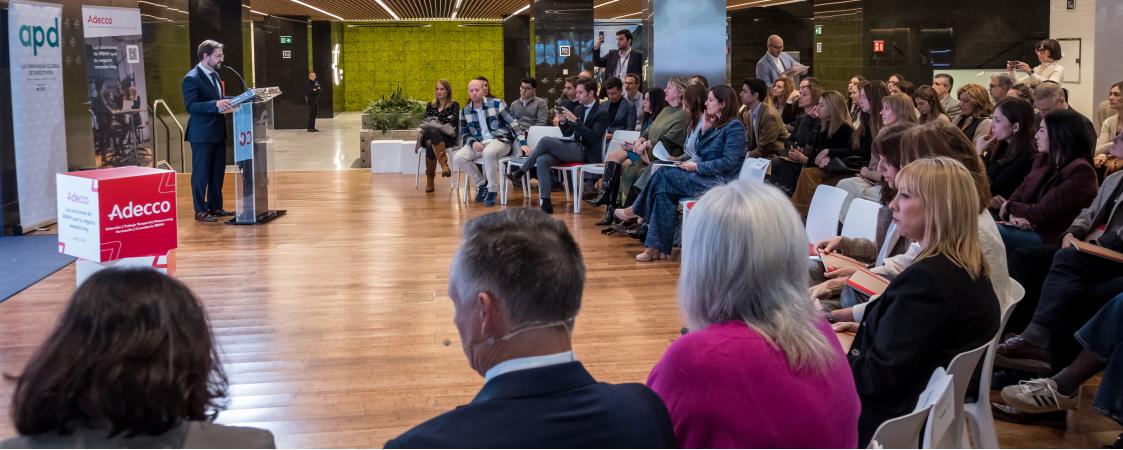 Charla sobre absentismo laboral