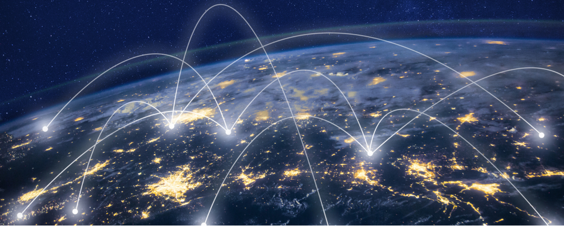 Puntos luminosos recorriendo el mundo