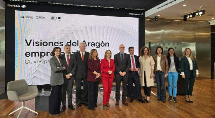 Ponentes de la jornada Visiones del Aragón empresarial en el Espacio Xplora de Ibercaja en Zaragoza