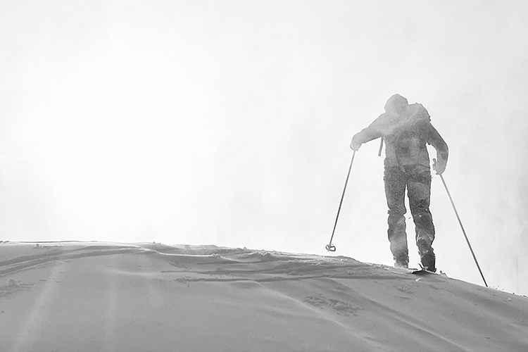 5 consejos para esquiar los días de ventisca